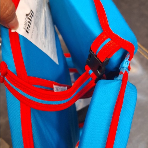 Swim Trainer Vest Adjustable Safety Straps  -  Boys and girls - Picture 2 of 6